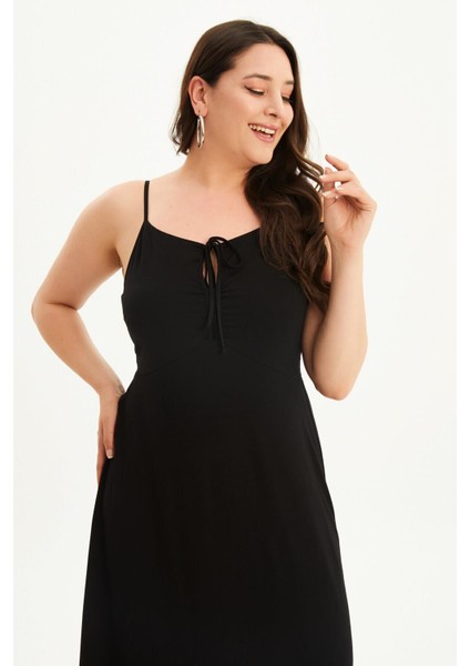 Boyundan Bağlamalı Gipeli Penye Elbise