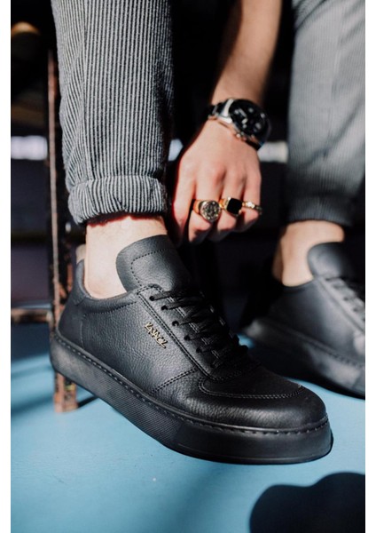 Günlük Ayakkabı 666 Siyah (Siyah Taban) fırsatları