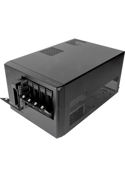 CS351 5 Adet SAS-12G/SATA-6G Çalışırken Değiştirilebilir Yuvaya Sahip, Yüksek Performanslı Matx Nas Kasası (SST-CS351B)