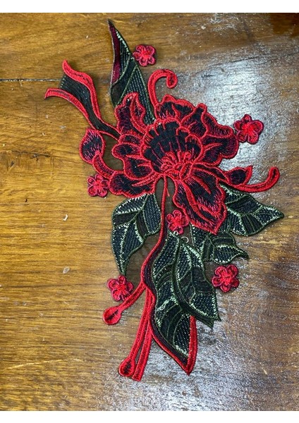 28X15 cm Nakış Işlemeli Çiçekli Aplike Arma Dikiş Hobi Aksesuarı fiyatları