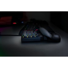 Razer Tartarus V2 Oyuncu Keypad: Mecha-Membrane 32 Programlanabilir Tuş Rgb Işıklı (Yurt Dışından)