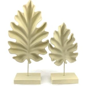 By Ari İkili Yaprak Biblo