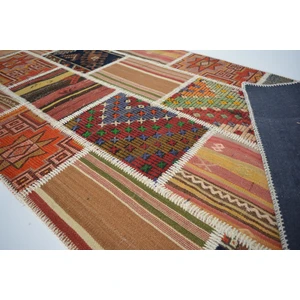 El Örgüsü Patchwork Halı - Yün