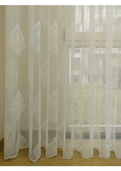 Damask Desenli Özel Örme Dokulu Tül Perde 550 x 260 Seyrek Pile 1/2