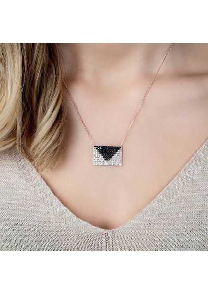 Sevgiliye Mektup Sembollü Tasarım Gümüş Kadın Kolye