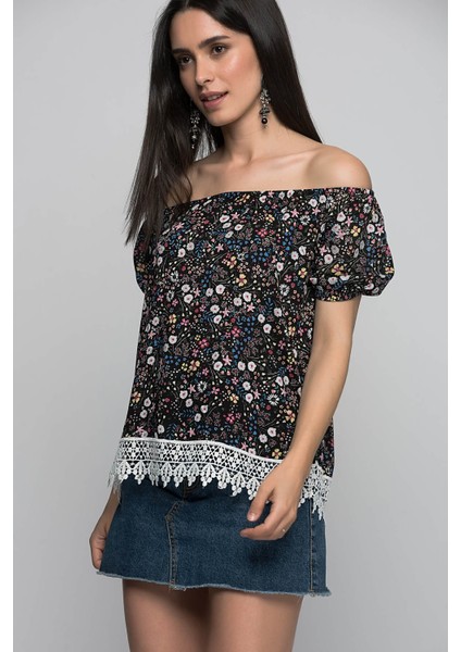 7232312 Şile Bezi Eteği Güpür Yaka Lastikli Omuzu Düşük Bluz Siyah Çıçekler