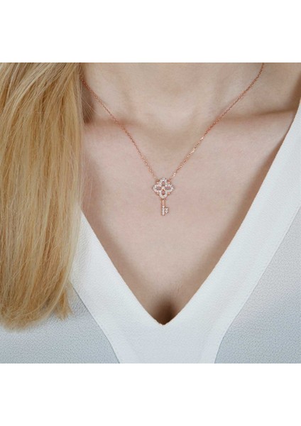 Roze Rengi Anahtar Tasarım Kadın Gümüş Kolye