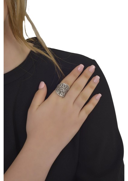 Kadın Antik Gümüş Kaplama Yüzük