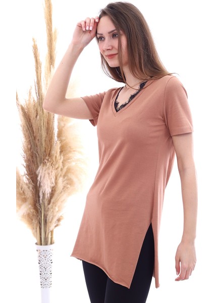 20061494 Süprem V Yaka Yakası Dantelli Kısa Kol Bluz Tarçın modelleri