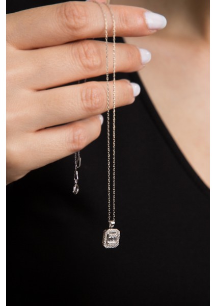 Kadın Baget Model 925 Ayar Gümüş Kolye indirimleri