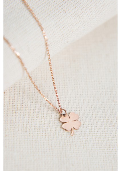 Kadın Yonca Model 925 Ayar Gümüş Kolye modelleri