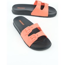 Gezer Yazlık Kadın Çift Toka Ayarlanabilir Islak Zemine Uygun Terlik