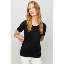 Desen Triko Kadın Sıfır Yaka Kısa Kol Pamuk Kaşkorse T-Shirt Siyah