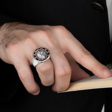 Argento Silver Aslan Figürlü Kırmızı Baget Taşlı 925 Ayar Gümüş Yüzük