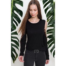 New Laviva Kadın Siyah Yuvarlak Yaka Uzun Kol Leopar Desenli, Omuz Dekolteli Regular Kesim Standart Boy Bluz