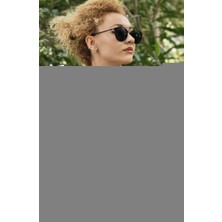 Yagmur Beren Zincir Detaylı Crop Bluz