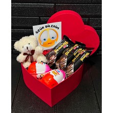 Lenostra Ese - Sevgiliye Ozur Hediyesi Mini Beyaz Ayıcık - Browni Intense ve Kinder Joy Çikolatalar