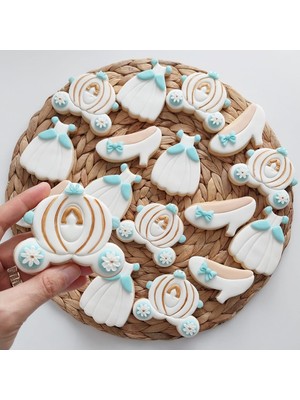 Tatlı Armağanlar Sindirella Kül Kedisi Mavi Renk Butik Kurabiye - 20 Adet