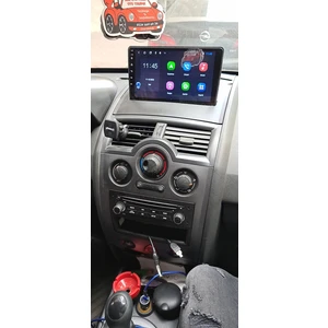 Renault Megane 2 (2004-2010 yıl)2GB Ram 32GB Rom Hafıza Android sürüm 13 Multimedya Kablosuz Carplay Navigasyon 9 inç Ekran
