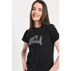Angela Siyah Bisiklet Yaka Nakışlı Kadın Tshirt