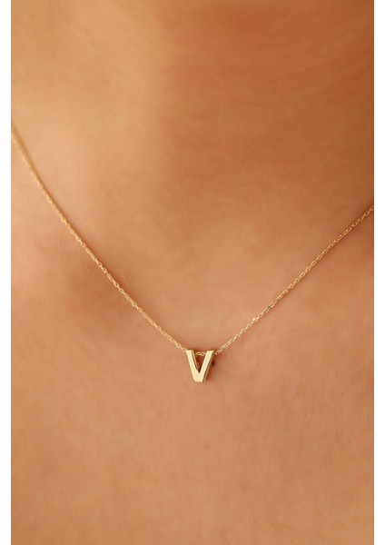 14 Ayar Altın Üç Boyutlu V Harf Kolye