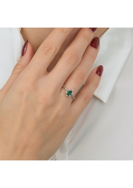 Emerald Pırlanta Yüzük fiyatları
