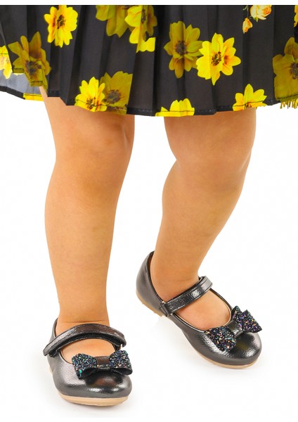 Cırtlı Fiyonklu Kız Çocuk Babet Ayakkabı Ege 200 Vakko Platin modelleri