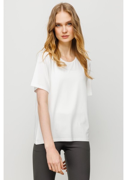 Kadın Sıfır Yaka Basic Penye T-Shirt Kemik fiyatları