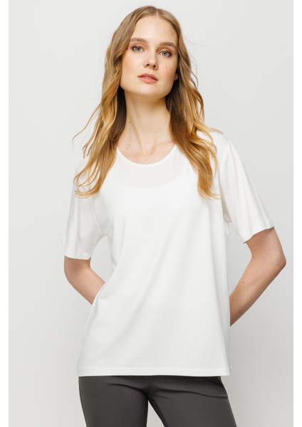 Kadın Sıfır Yaka Basic Penye T-Shirt Kemik modelleri