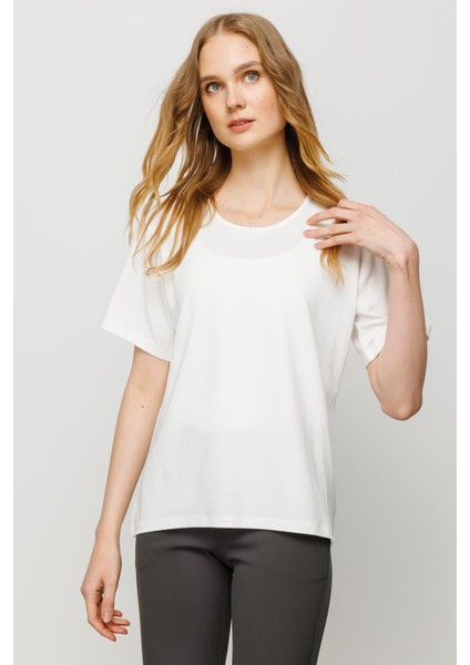 Kadın Sıfır Yaka Basic Penye T-Shirt Kemik indirimleri