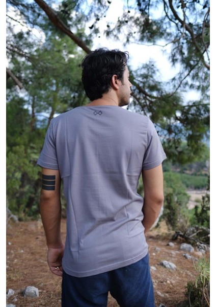 Basic Erkek Gri Kirli Yaka Özel Tasarım Baskılı T-Shirt