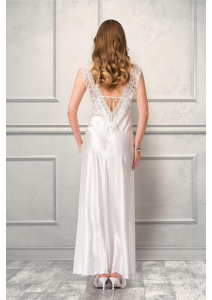 Kadın Ekru Saten Uzun Gecelik 2995 fiyatları