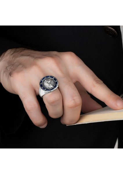 Aslan Figürlü Safir Baget Taşlı 925 Ayar Gümüş Yüzük