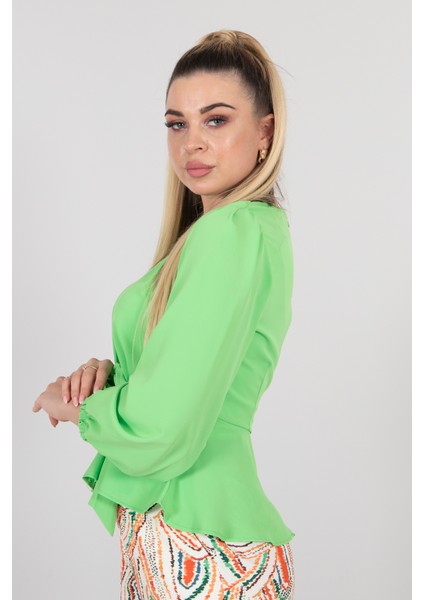 Elma Yeşili Beli Bağlama Detaylı Bluz 0806546.492 modelleri