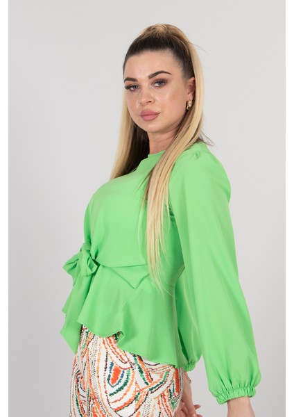 Elma Yeşili Beli Bağlama Detaylı Bluz 0806546.492 fırsatları