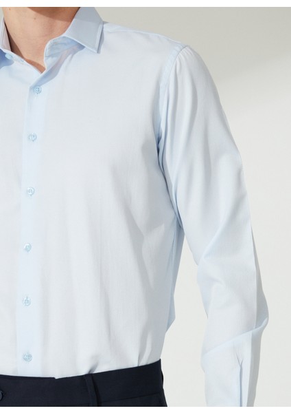 Slim Fit Klasik Yaka Armürlü Mavi Buz Erkek Gömlek GM2024700397 fırsatları