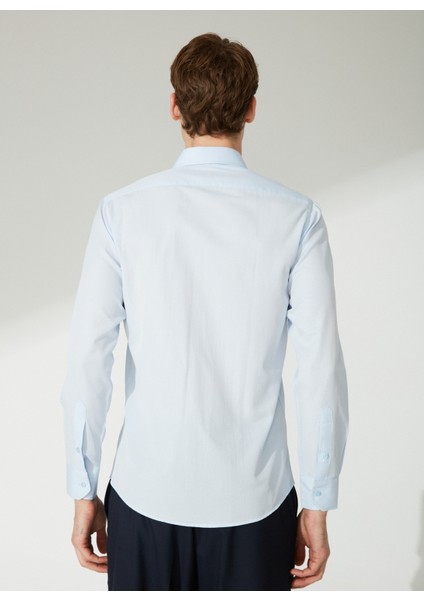 Slim Fit Klasik Yaka Armürlü Mavi Buz Erkek Gömlek GM2024700397 indirimleri