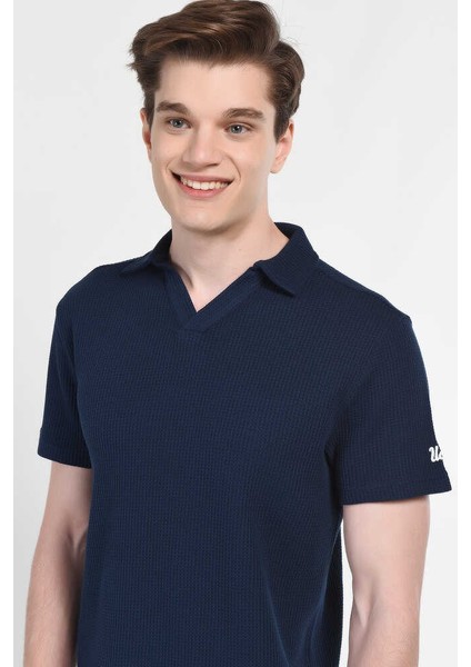 Russel Lacivert Polo Yaka Baskılı Erkek Tshirt fırsatları