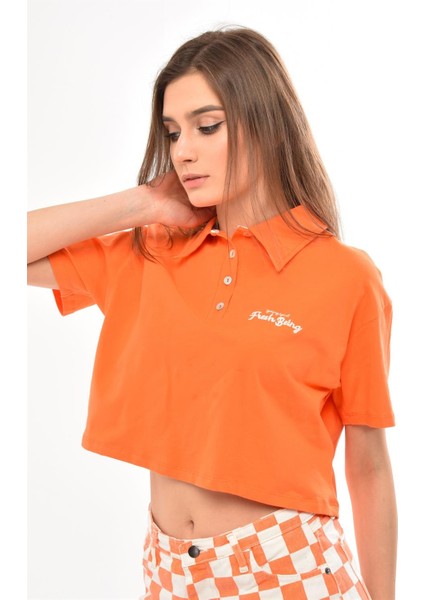 Fancy Kadın Polo Yaka Göğsü Nakış Detaylı Oversize Crop Tişört