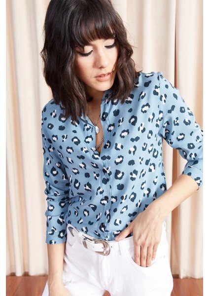 Kadın Mavi Iki Renkli Desenli Uzun Kol Regular Kesim Standart Boy Gömlek modelleri