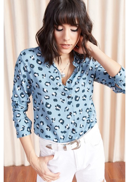 Kadın Mavi Iki Renkli Desenli Uzun Kol Regular Kesim Standart Boy Gömlek indirimleri