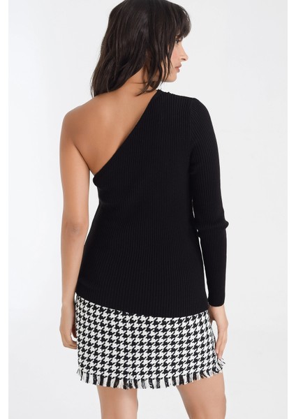Kadın Siyah Düğme Detaylı Kazayağı Desenli Mini Kısa Triko Body fiyatları