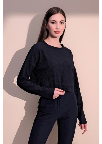 Kadın Lacivert Kendinden Dokulu Cepli Crop Sweatshirt, Salaş Kesim