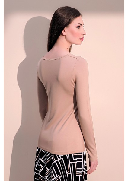 Kadın Bej Günlük Stil Basic Kare Yaka Uzun Kol Bluz