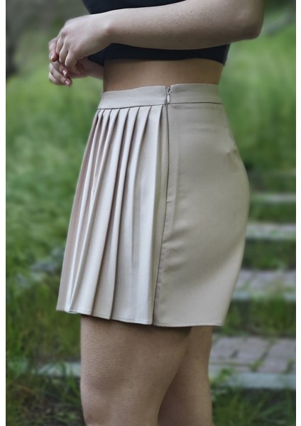 Yüksek Bel Pileli Deri Şort Etek Quzu modelleri