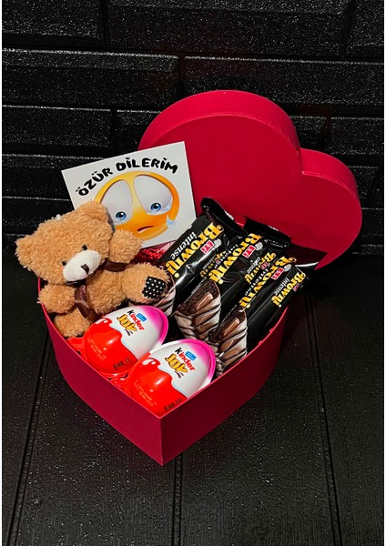 Sevgiliye Ozur Hediyesi Kahverengi Mini Ayıcık - Browni Intense ve Kinder Joy Çikolatalar modelleri