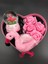 Özel Yazı ve Çiçek ile Hazırlanmış Kalpli Kutuda Flamingo Küre ve Flamingo Peluş Anahtarlık 1