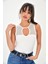 Kadın Beyaz Günlük Stil Dantel Detaylı Sıfır Kol Body Fit Bluz 5