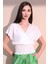 Kadın Beyaz Kısa Kol Yeni Moda Gipeli Kruvaze Lazer Kesim Detaylı Yaka Kısa Crop Bluz 1