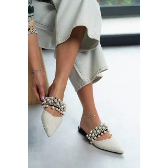 Nişantaşı Shoes Fomax Beyaz Kilim Inci Detay Kadın Topuklu Terlik